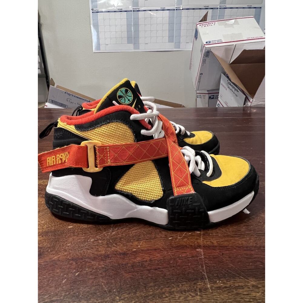 Nike Air Raid Athletic Shoes Youth 6Y Black Yellow Orange Straps - Picture 3 of 5